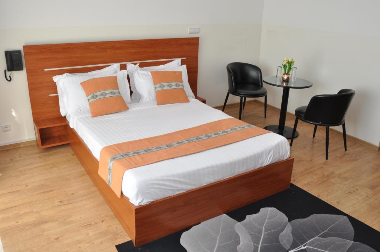 Hotel Sky Blue Mada Alasora 외부 사진
